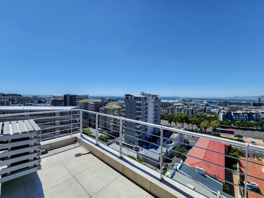 1 Bedroom Property for Sale in Green Point Western Cape